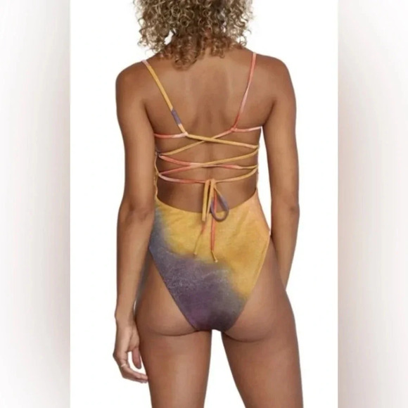 RVCA Trippy Dana Cheeky - Picture 9 of 13